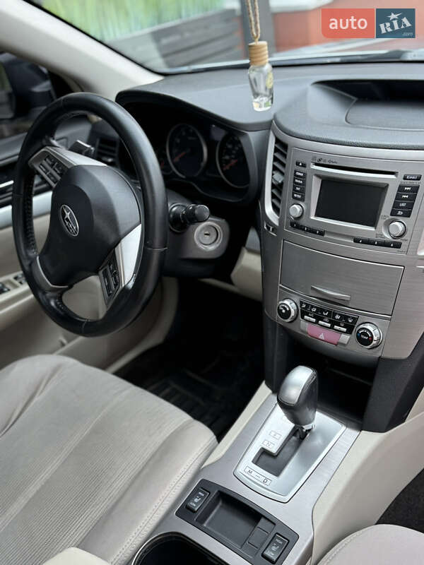 Седан Subaru Legacy 2014 в Сумах