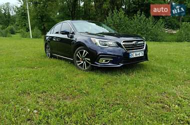 Седан Subaru Legacy 2017 в Львове