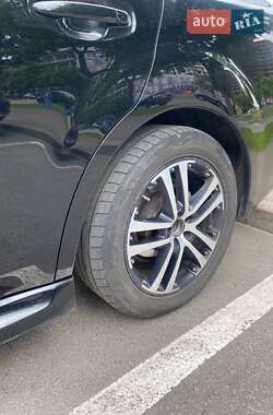 Седан Subaru Legacy 2011 в 