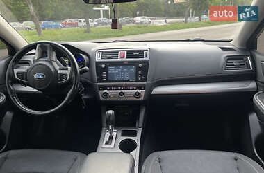 Седан Subaru Legacy 2016 в 