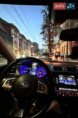 Седан Subaru Legacy 2015 в 