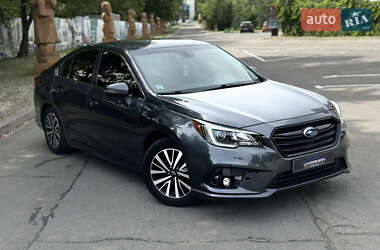 Седан Subaru Legacy 2018 в 