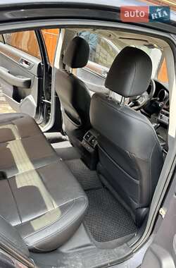Седан Subaru Legacy 2015 в 