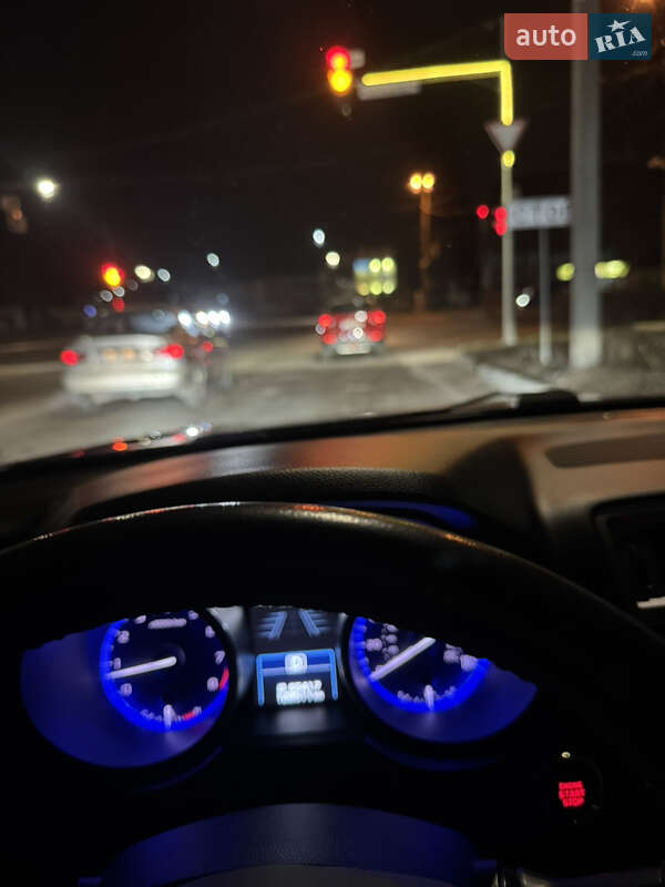 Седан Subaru Legacy 2015 в Дніпрі