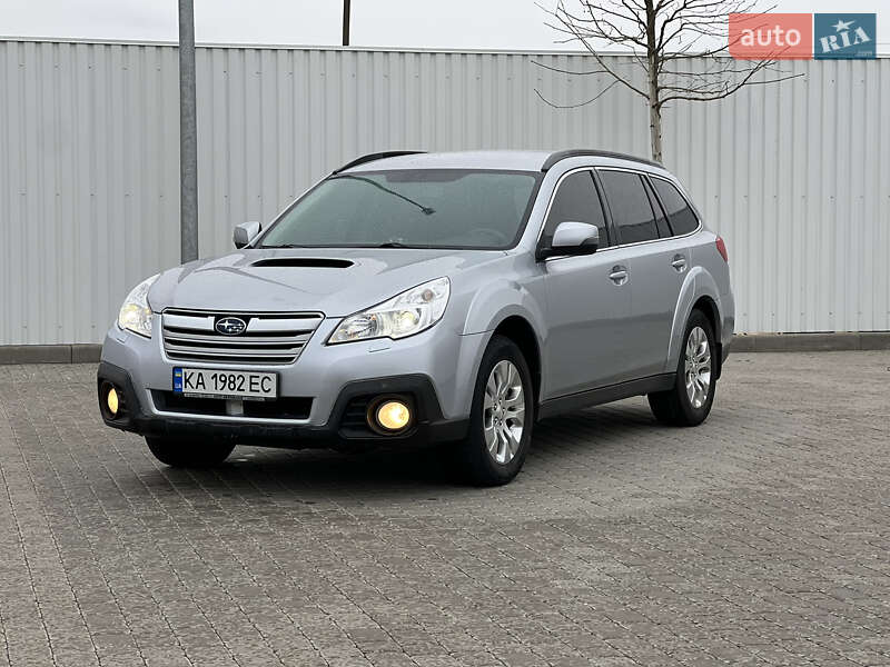 Subaru Legacy 2013