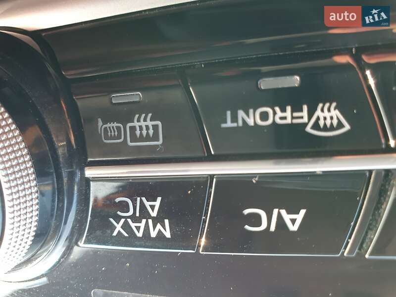 Седан Subaru Legacy 2018 в Києві