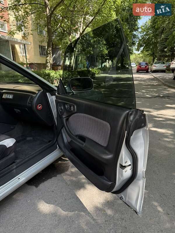 Універсал Subaru Legacy 1998 в Дніпрі