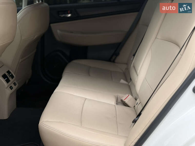 Седан Subaru Legacy 2018 в Дніпрі
