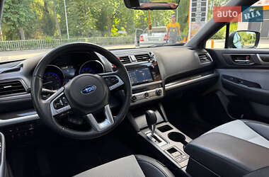 Седан Subaru Legacy 2016 в 