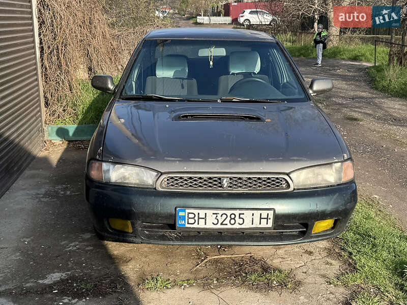 Седан Subaru Legacy 1996 в Одессе
