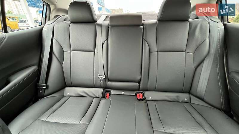 Седан Subaru Legacy 2022 в Киеве