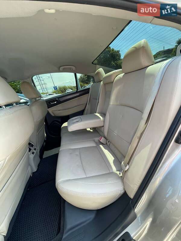 Седан Subaru Legacy 2014 в Львове