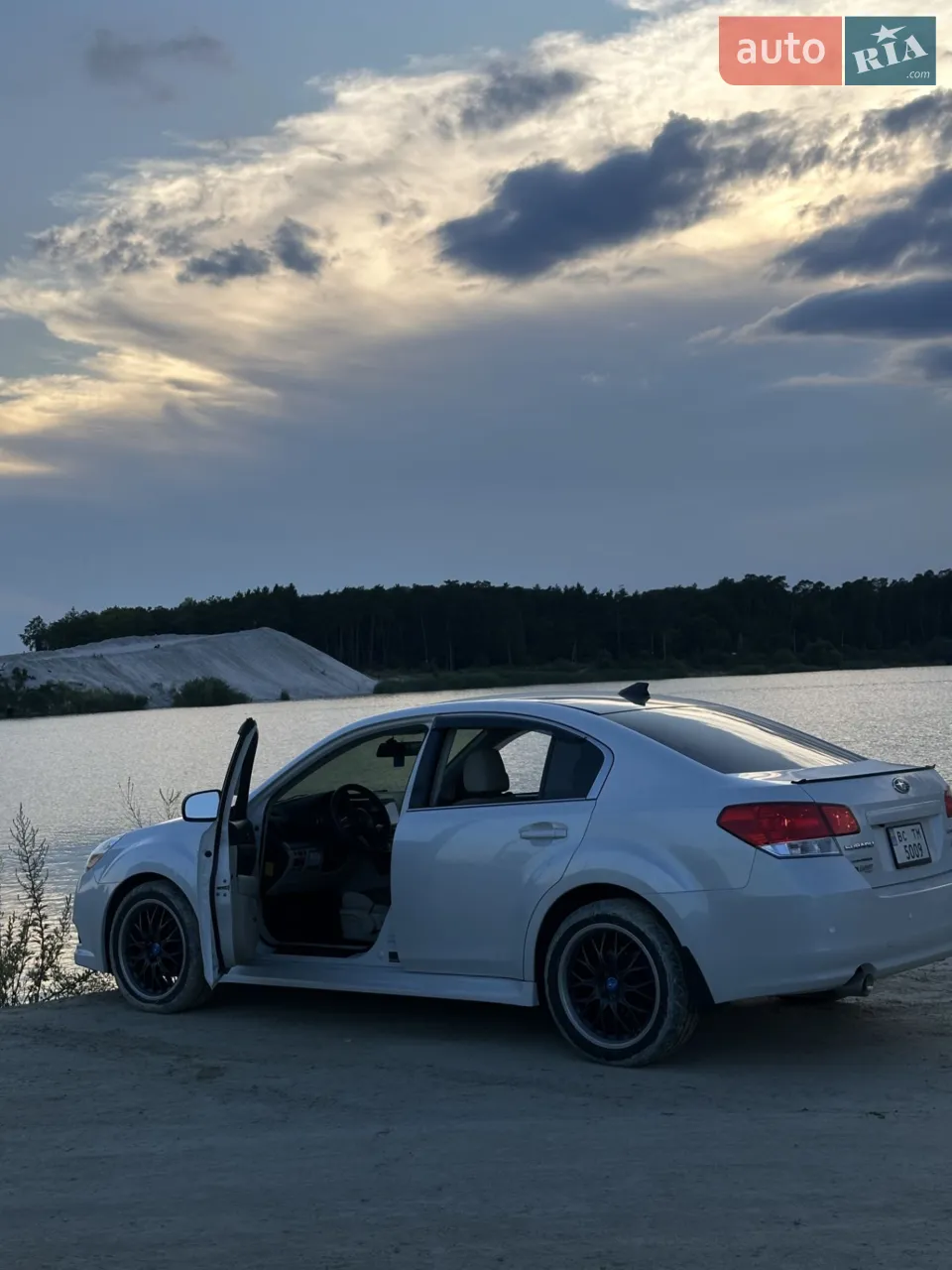 2010 Subaru Legacy - мініатюра 16