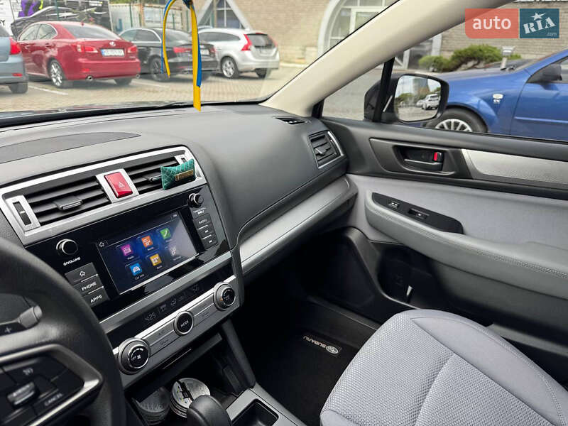Седан Subaru Legacy 2017 в Днепре