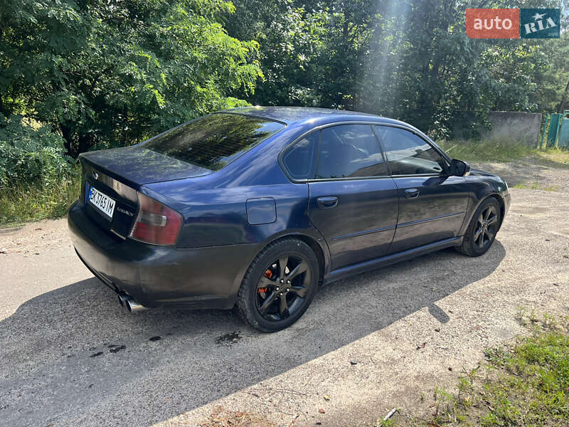 Седан Subaru Legacy 2005 в Зарічному