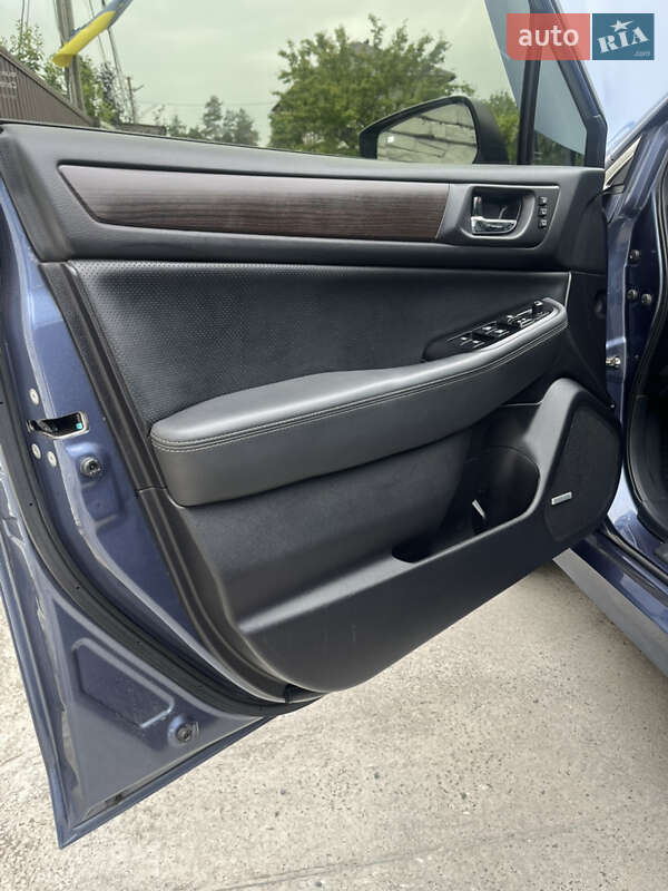 Седан Subaru Legacy 2016 в Днепре