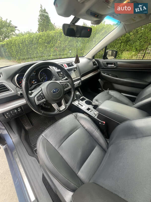Седан Subaru Legacy 2016 в Днепре