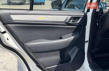 Седан Subaru Legacy 2014 в 