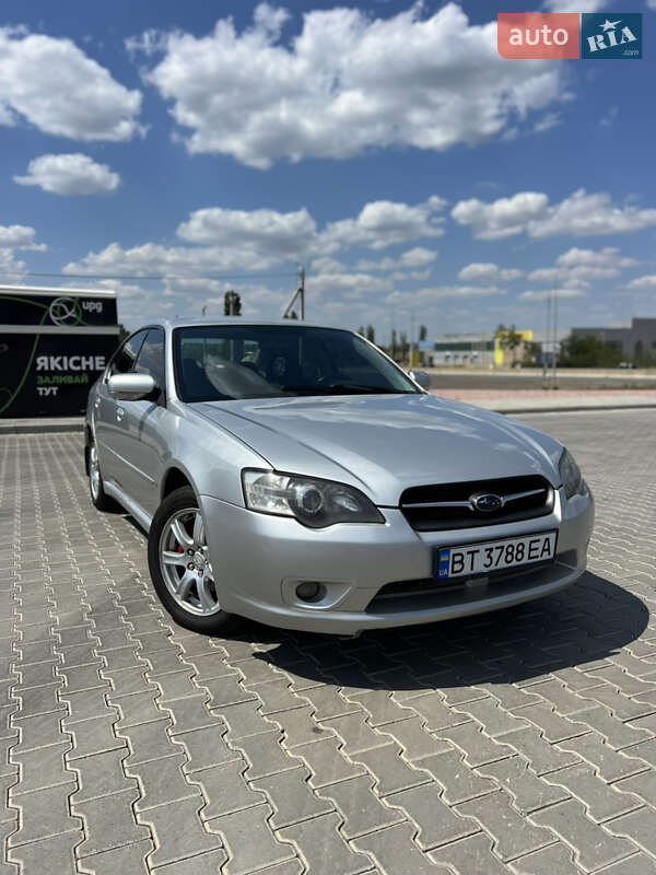Седан Subaru Legacy 2005 в 