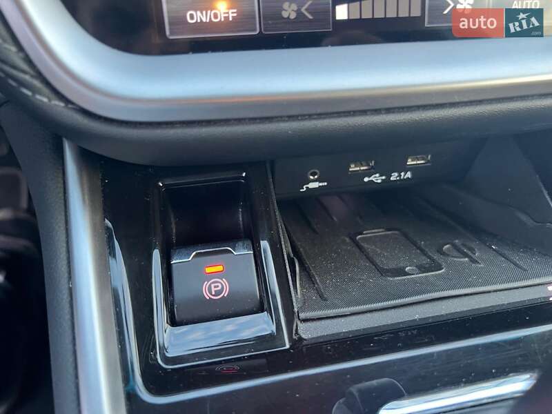 Седан Subaru Legacy 2020 в Тернополе