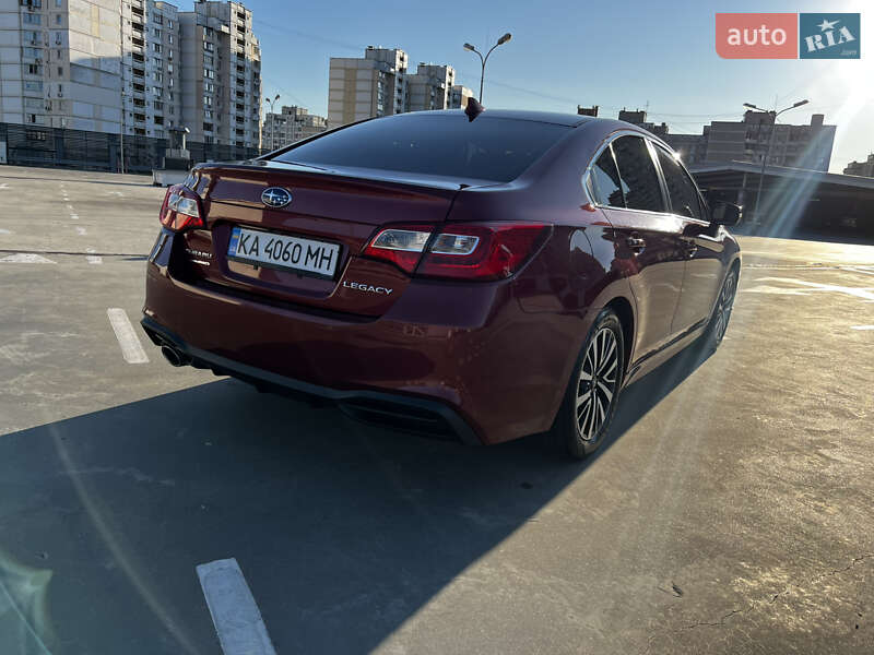 Седан Subaru Legacy 2017 в Києві