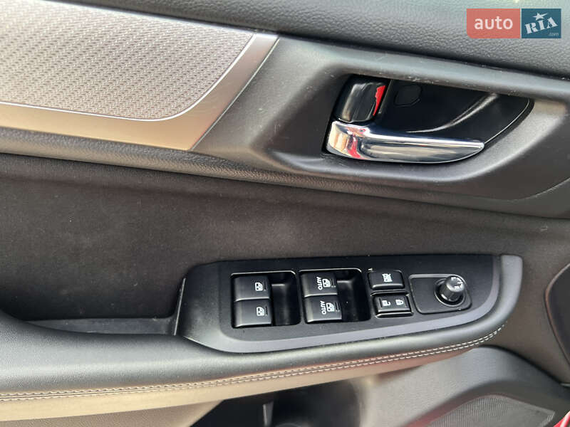 Седан Subaru Legacy 2017 в Києві