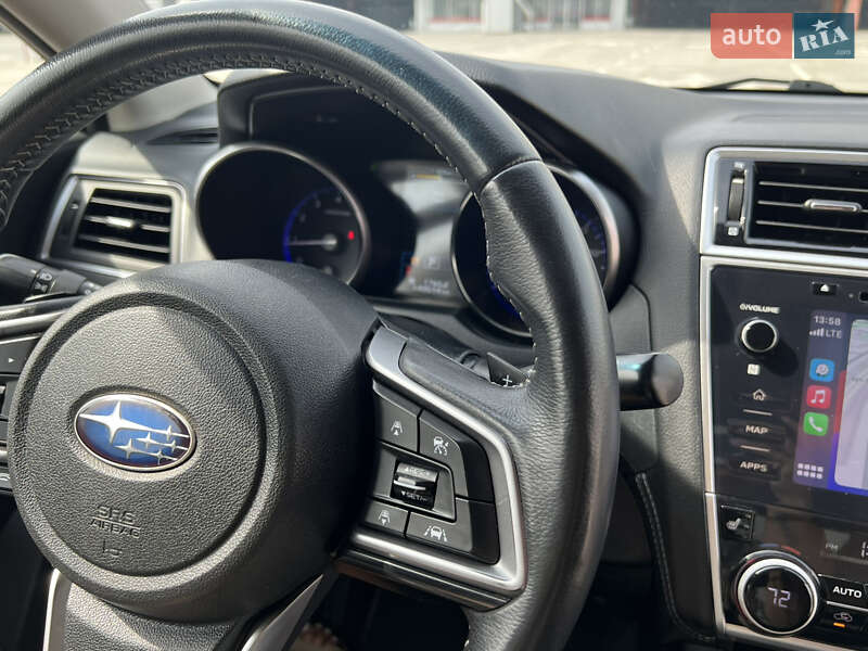 Седан Subaru Legacy 2017 в Києві