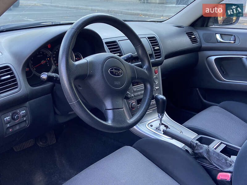 Седан Subaru Legacy 2004 в Николаеве