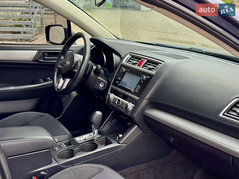 Седан Subaru Legacy 2014 в Киеве