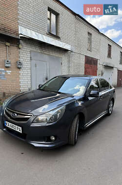 Седан Subaru Legacy 2010 в Киеве