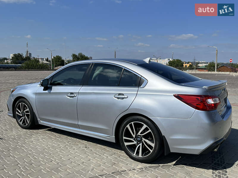 Седан Subaru Legacy 2018 в Харькове