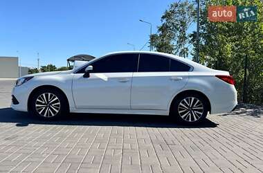 Седан Subaru Legacy 2017 в 