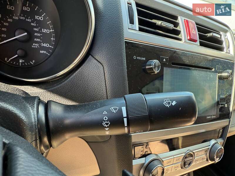 Седан Subaru Legacy 2015 в Киеве