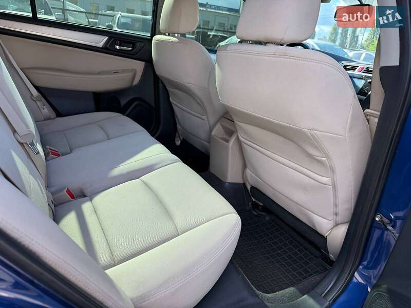 Седан Subaru Legacy 2015 в Киеве