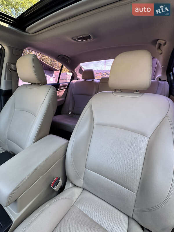 Седан Subaru Legacy 2017 в Днепре