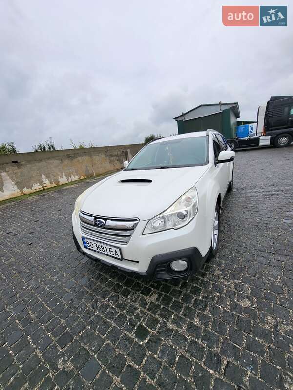 Subaru Legacy 2013