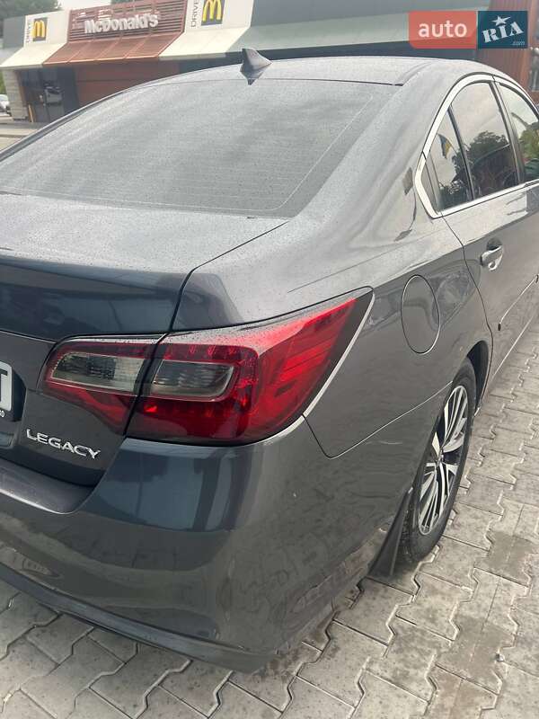 Седан Subaru Legacy 2018 в Хмельницком