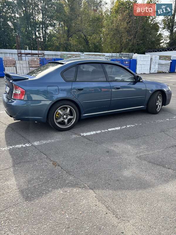 Седан Subaru Legacy 2004 в Кременчуге