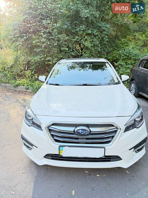 Седан Subaru Legacy 2019 в Киеве