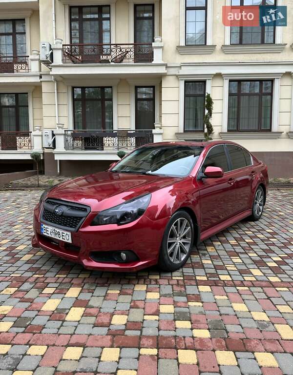 Седан Subaru Legacy 2013 в 