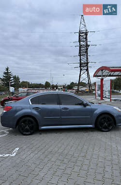 Седан Subaru Legacy 2014 в 