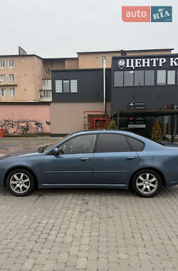 Седан Subaru Legacy 2004 в 