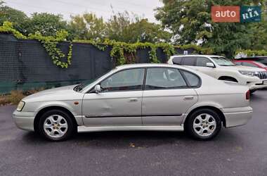 Седан Subaru Legacy 2000 в 