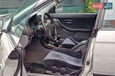 Седан Subaru Legacy 2000 в 