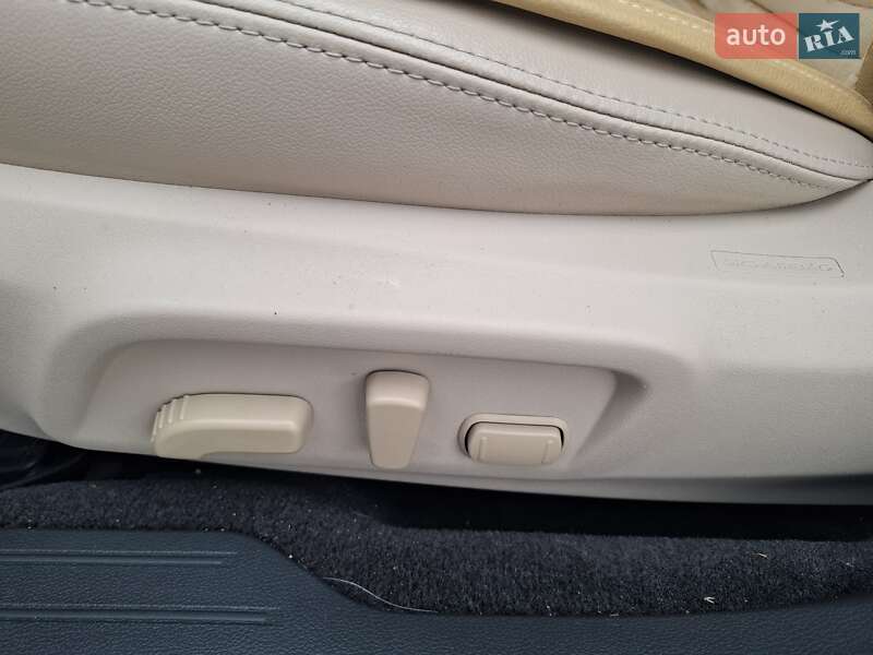 Седан Subaru Legacy 2014 в Черкасах