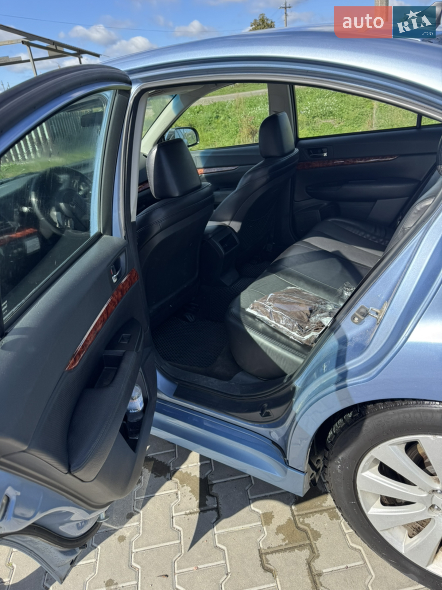 2011 Subaru Legacy - мініатюра 8