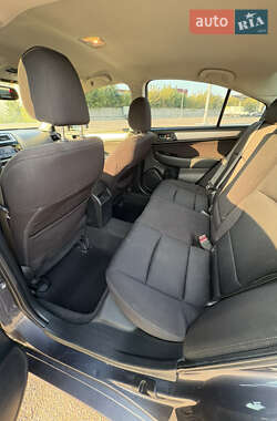 Седан Subaru Legacy 2015 в 