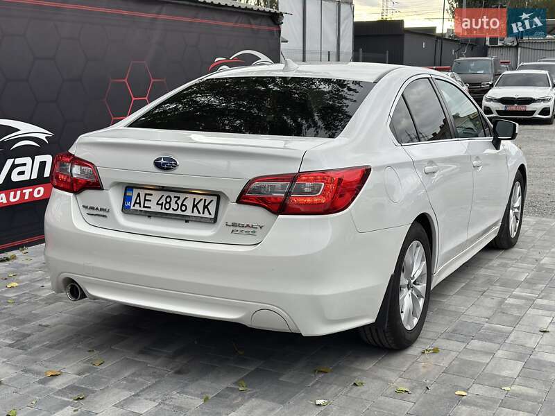 Седан Subaru Legacy 2016 в Днепре