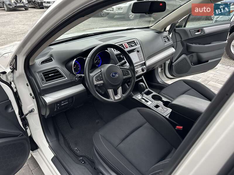 Седан Subaru Legacy 2016 в Днепре
