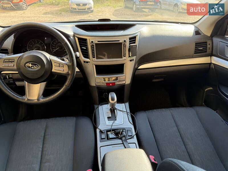 Седан Subaru Legacy 2010 в Києві